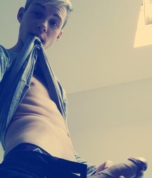Hot Boys 11 5a5386d888c44.jpg