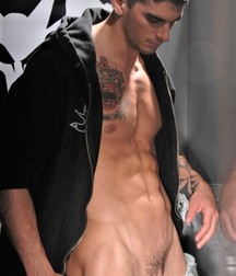 Hot Boys 12 5a53872697f86.jpg