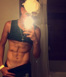 Hot Boys 17 5a53892a91b98.jpg