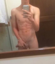 Hot Boys 17 5a53894e3fdb6.jpg