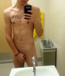 Hot Boys 18 5a5389b4d7448.jpg