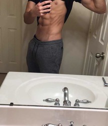 Hot Boys 19 5a538a5dc4ecd.jpg
