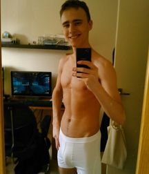 Random Acts Of Hotness 11 5a7468a55eaeb.jpg
