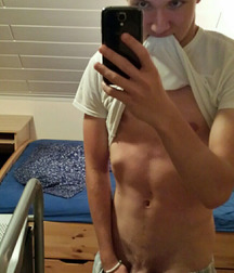 Random Acts Of Hotness 12 5a746917f3d80.jpg