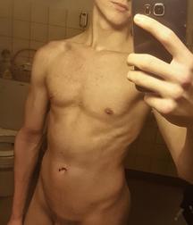 Random Acts Of Hotness 14 5a74699e773f0.jpg