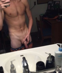 Hot Boy's Club 3 5a7470bdcc462.jpg