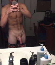 Hot Boy's Club 3 5a7470c187fcc.jpg