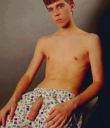 Hot Boy's Club 3 5a7470cc23d2f.jpg