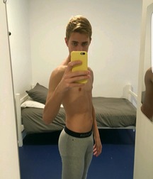 Hot Boy's Club 19 5a7ae7e2862b9.jpg