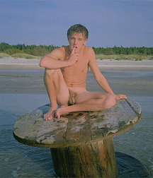 Teen Spirit 8 5ac22838cc2a9.jpg
