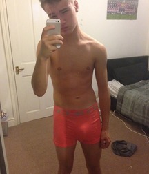 Nothing But Twinks 5ace0d7a3f4ac.jpg