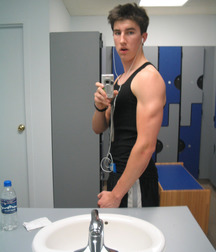 Nothing But Twinks 5ace0d9e3142a.jpg