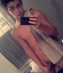 Nothing But Twinks 14 5ace1d211f296.jpg