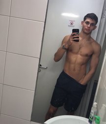 Whole Lotta Boys  5b797f360d67d.jpg