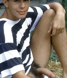 Twinks World 14 5b9bc66fb5283.jpg