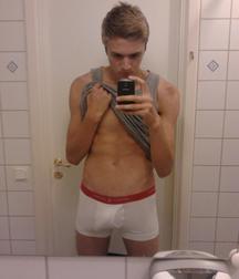 Twinks World 21 5b9bca2e7bcd0.jpg