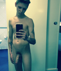 Nothing But Hot Boys 5baa4bb42f0a1.jpg