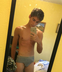 Hot Pics 5bb364095796d.jpg