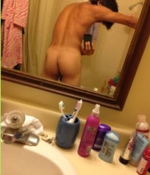 Hot Pics 5bb365625d784.jpg