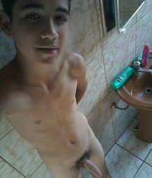 Hot Pics 5bb36594aa29c.jpg