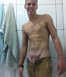 Hot Pics 5bb365df764a4.jpg