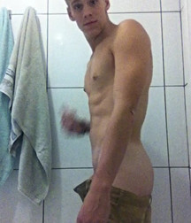 Hot Pics 5bb365e0b7496.jpg