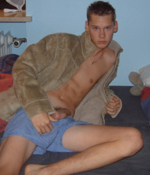 Hot Pics 5bb3663037775.jpg