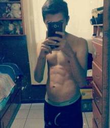 Hot Pics 2 5bb4dc629f782.jpg
