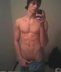 Hot Pics 2 5bb4dd112fdf5.jpg