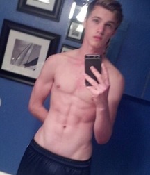 Hot Pics 3 5bb61be600db8.jpg