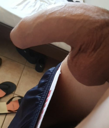 Hot Pics 3 5bb61bf596a67.png