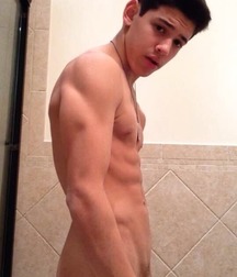 Hot Pics 4 5bb61c41ca25a.jpg