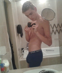 Hot Pics 4 5bb61d9f62f76.jpg