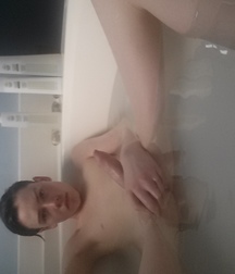 Hot Pics 5 5bb7fb70b1511.jpg