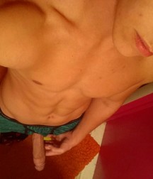 Hot Pics 10 5bbca6eedce22.jpg