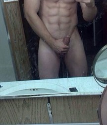 Hot Pics 17 5bc1eed94a596.jpg