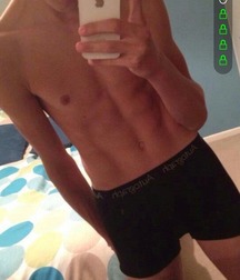 Hot Pics 17 5bc1f0dba7486.jpg