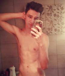 Hot Pics 19 5bc201fea28ad.jpg