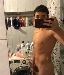 Hot Pics 21 5bc4a660cc80e.jpg