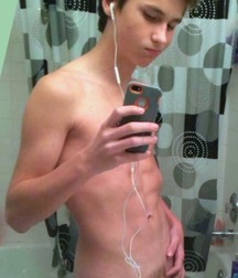 Hot Pics 22 5bc4b2894e13a.jpg