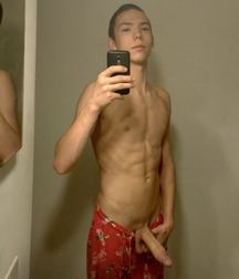 Yummy Boys 2 5be58bd19daee.jpg