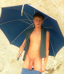 Yummy Boys 15 5be5967ce4e49.jpg