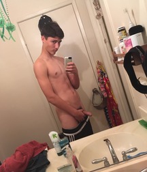 Dream Boys 20 5c19742b6d855.jpg