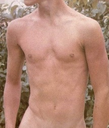 Twinks and More 5d00e826bfb89.jpg