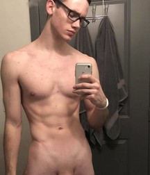 Twinks and More 2 5d00e8cb308b9.jpg