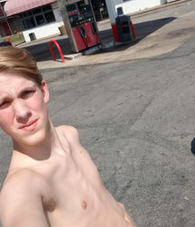 Twinks and More 4 5d00e95d9d842.jpg