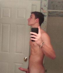 Gay Tube Amature Selfie Twink Porn and Gay Tube Images 18 5d00f21f297c1.jpg