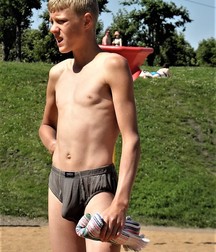 More Showing Through 3 5d8b699675a5c.jpg