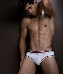 More Showing Through 5 5d8b6d6e065ed.jpg