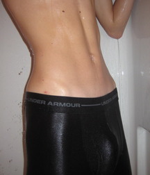 More Showing Through 17 5d8cb6da5403d.jpg